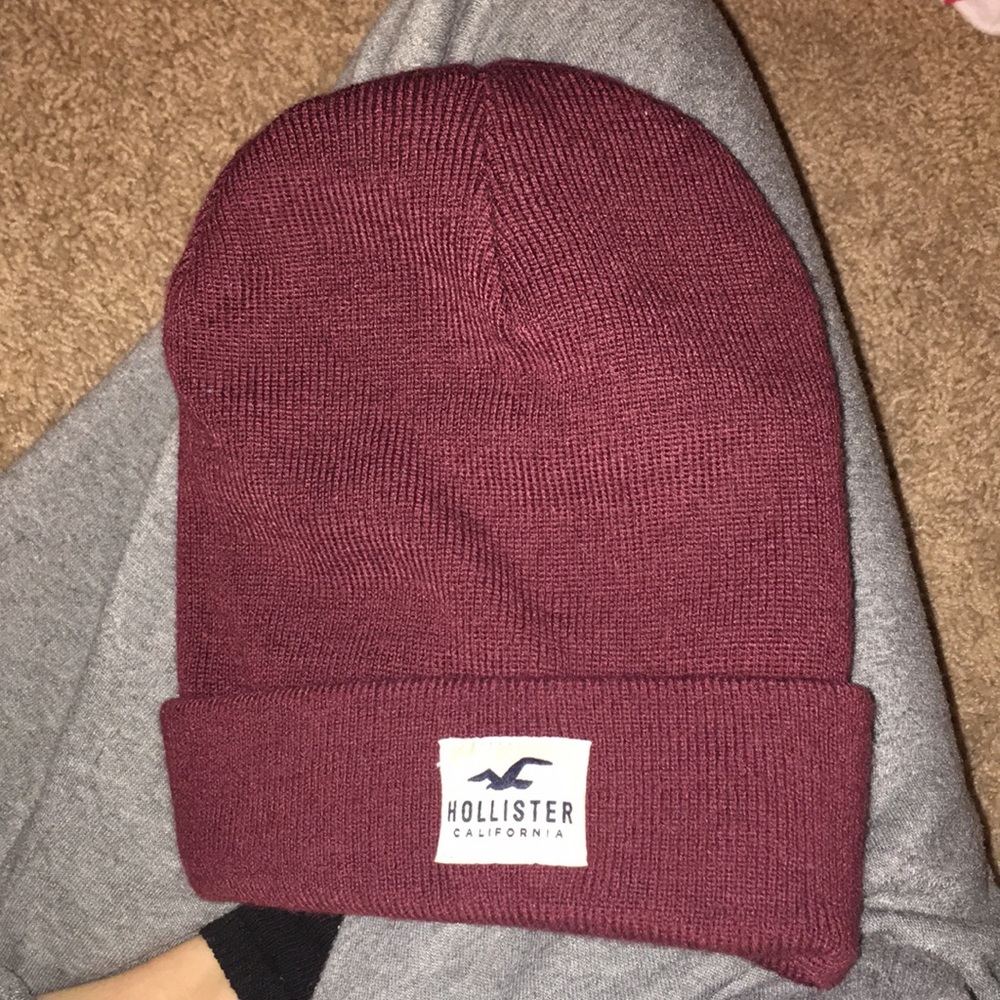 Hollister beanie